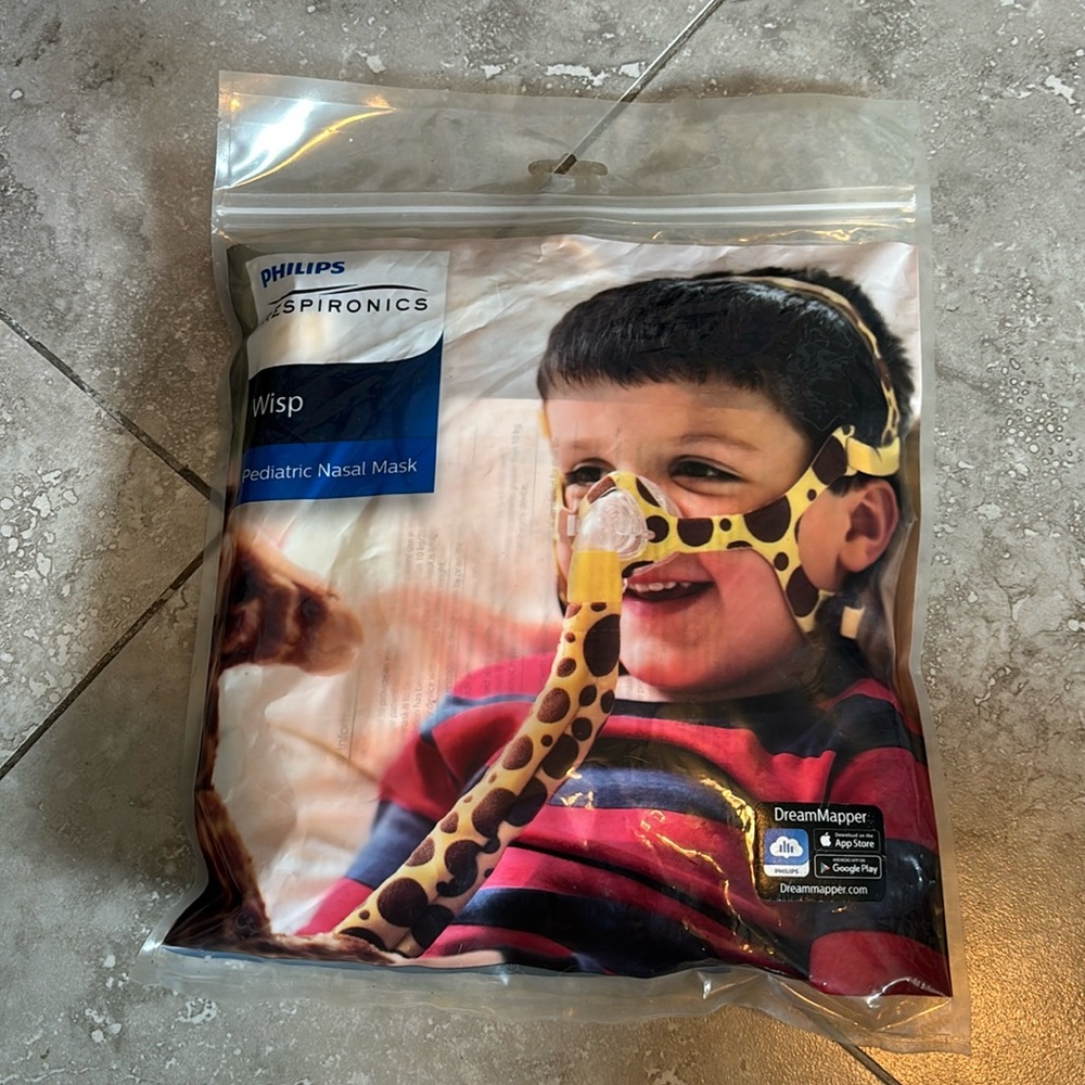 Philips Wisp Pediatric Fit Pack w Headgear 1104953 NEW giraffe print